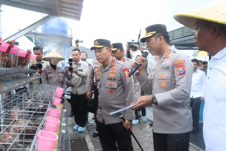 Kapolri Groundbreaking 13 SPPG Polri di Jatim dan Resmikan SPPG Polresta Sidoarjo