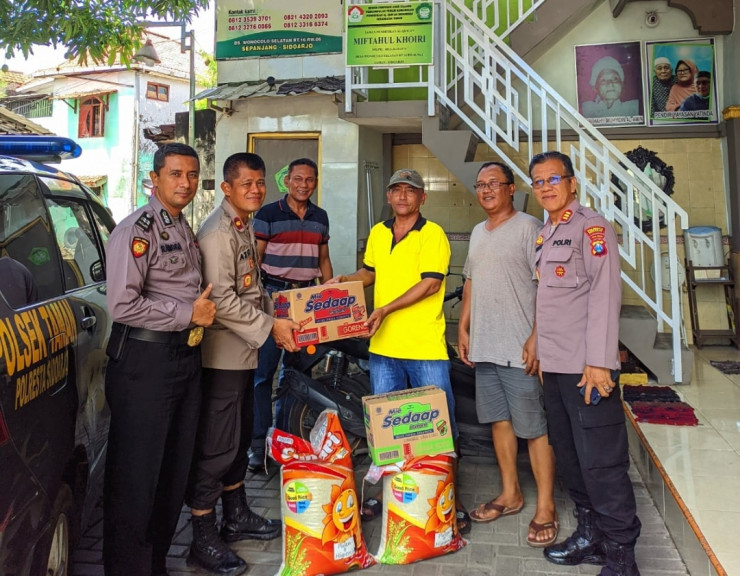 Jumat Berkah Polsek Taman di Panti Asuhan